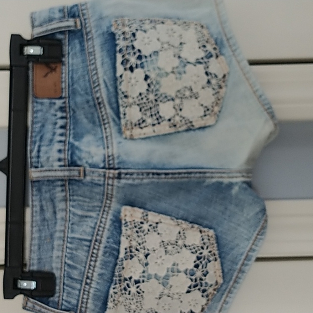 American Eagle Outfitters "Shortie" Denim Lace Shorts sz 00 - Picture 3 of 10